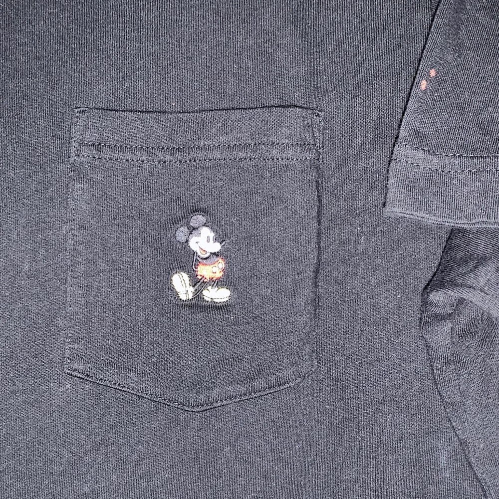 Mickey Stands Short Sleeve Pocket T-Shirt - Picture 2 of 3